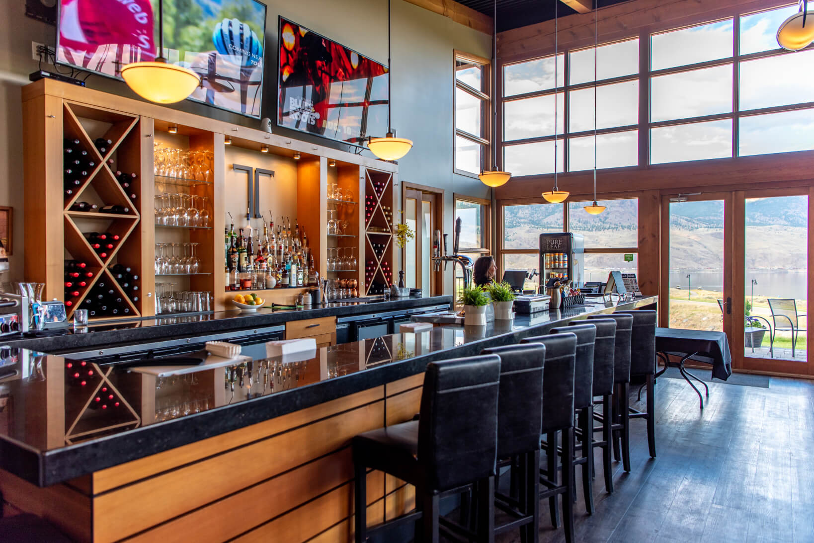 Summers Landing On the green at Tobiano